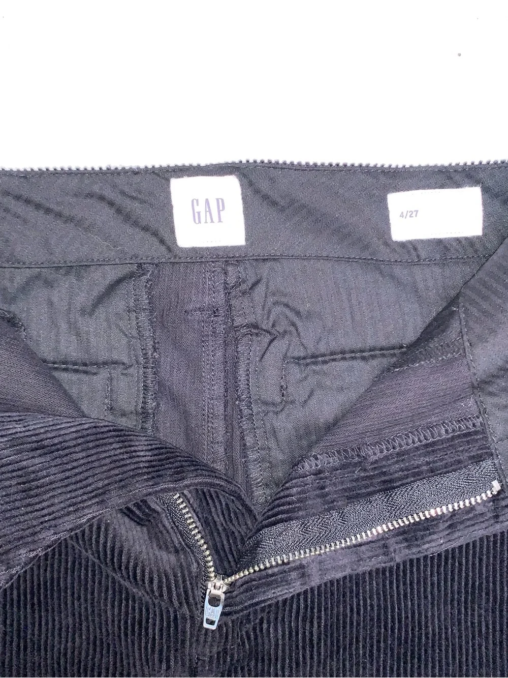 GAP A-Line Mini Skirt Black Corduroy Skirt Sz 4 Boho Y2K Preppy Grunge Academia